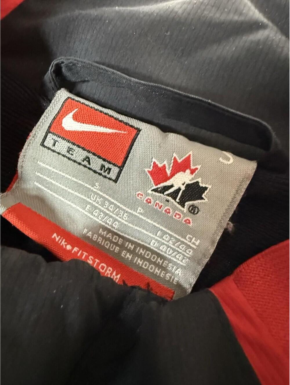 Nike Fit Storm Team Canada Full Zip Jacket Men’s Small - Picture 4 of 6